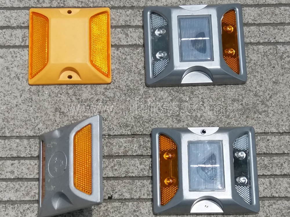 太阳能道钉闪光灯双面铸铝反光警示凸起路标路障警示爆闪地灯