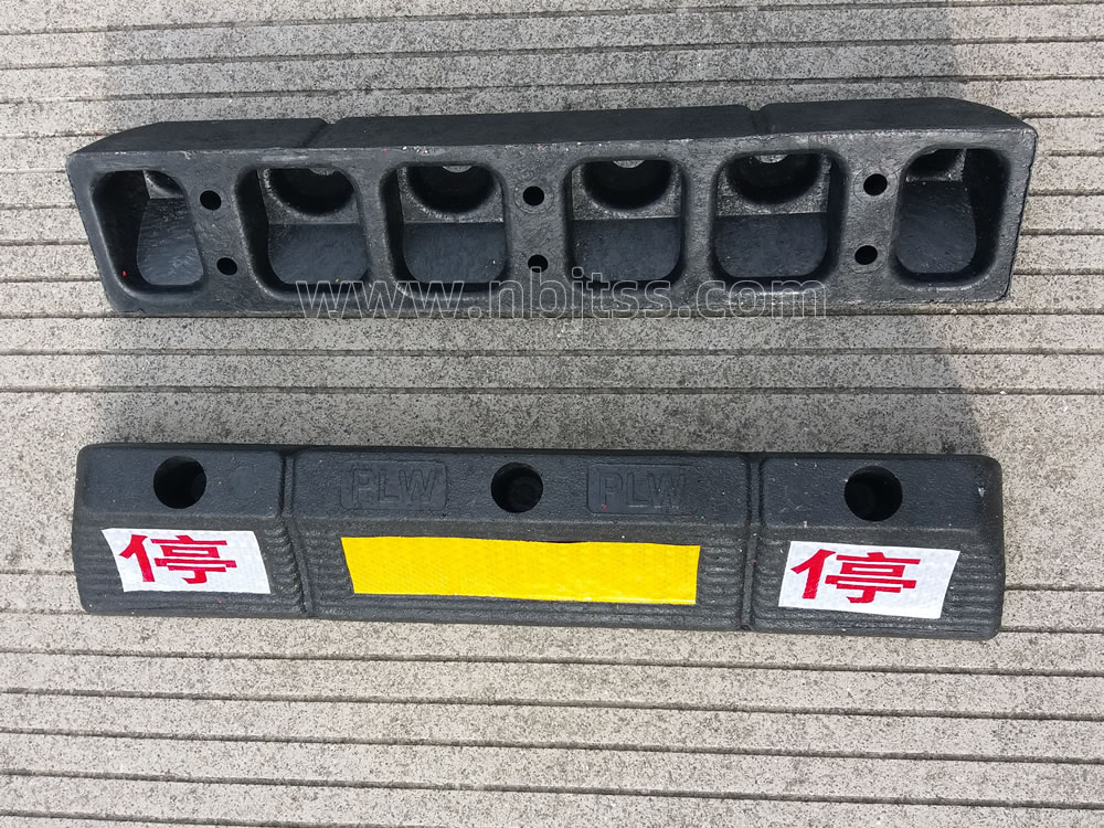 交通设施 车轮定位器
